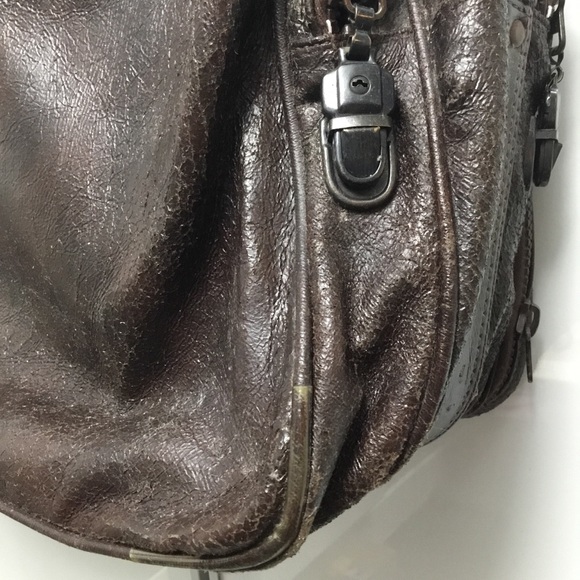 Genuine Leather Zippered Shoulder Messenger Bag - Picture 9 of 16